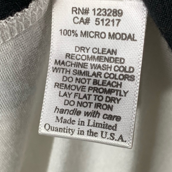 Lauren Moshi Skull Color Block Split Back Tee - Picture 4 of 7